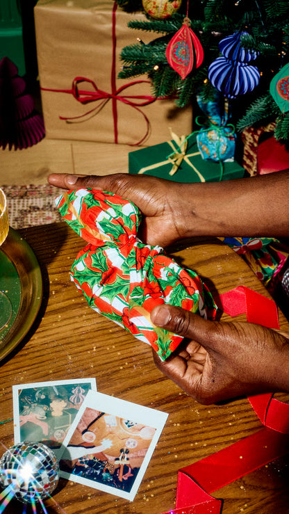 Deck The Halls Knot Wrap