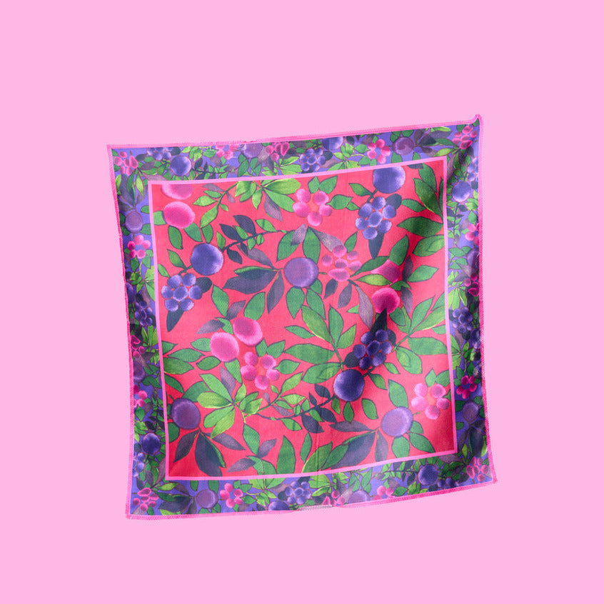 Winter Berries Knot Wrap