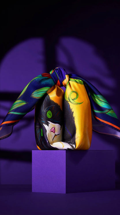 Luna the cat knot wrap