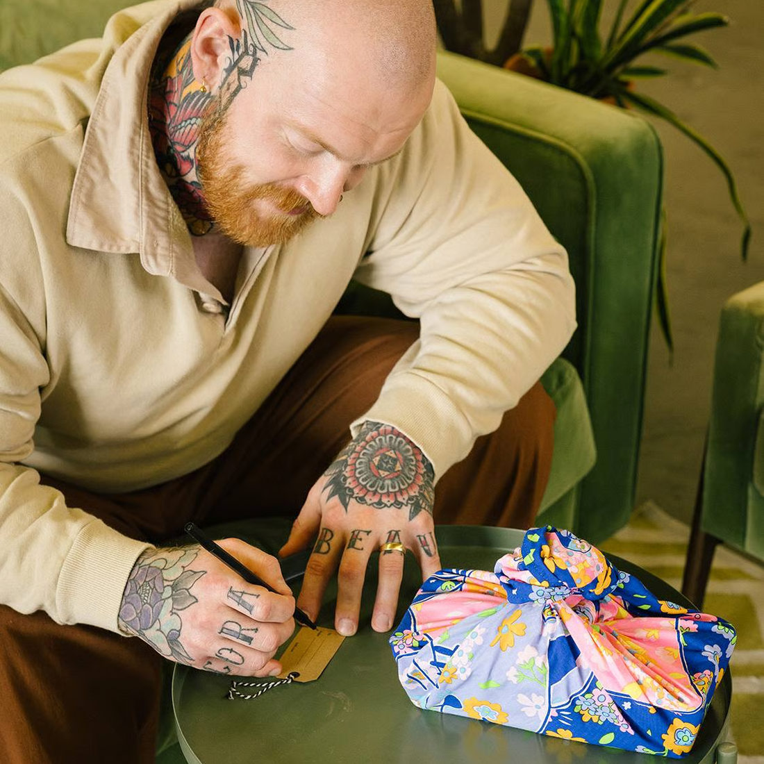 Hello Kitty Kat Knot Wrap