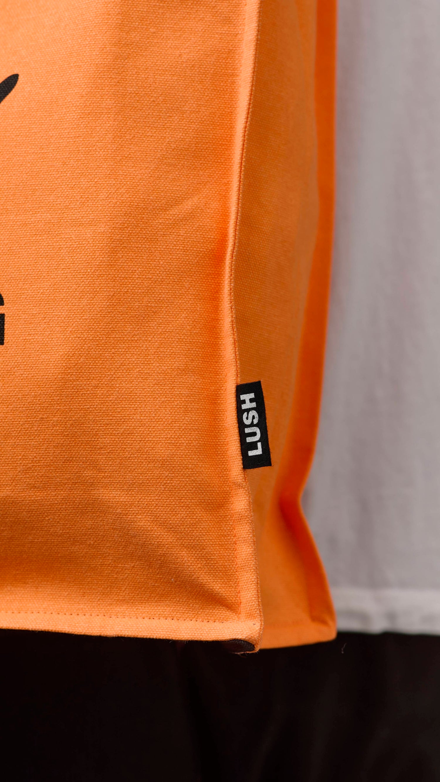 Fighting Animal Testing kott - Oranz