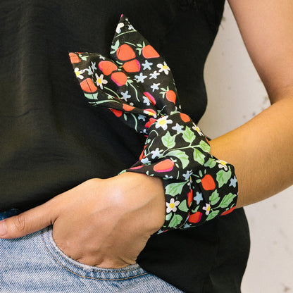 Strawberry Patch Knot Wrap